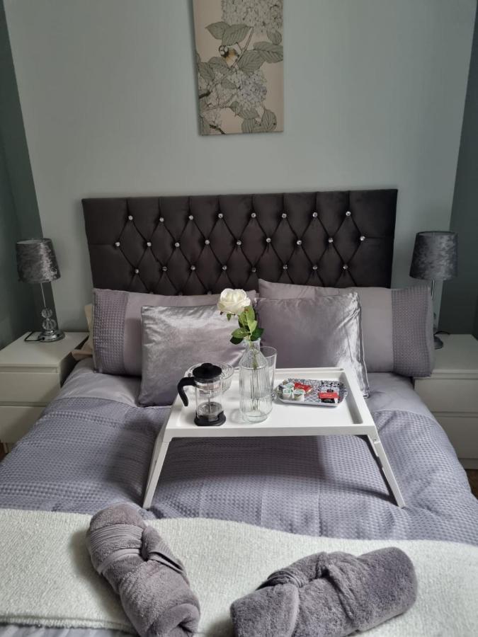 Serene Getaway Apartments Мейдстън Екстериор снимка