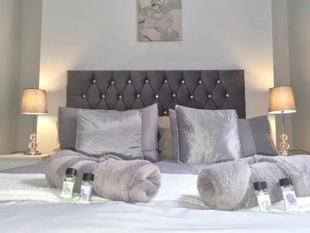 Serene Getaway Apartments Мейдстън Екстериор снимка